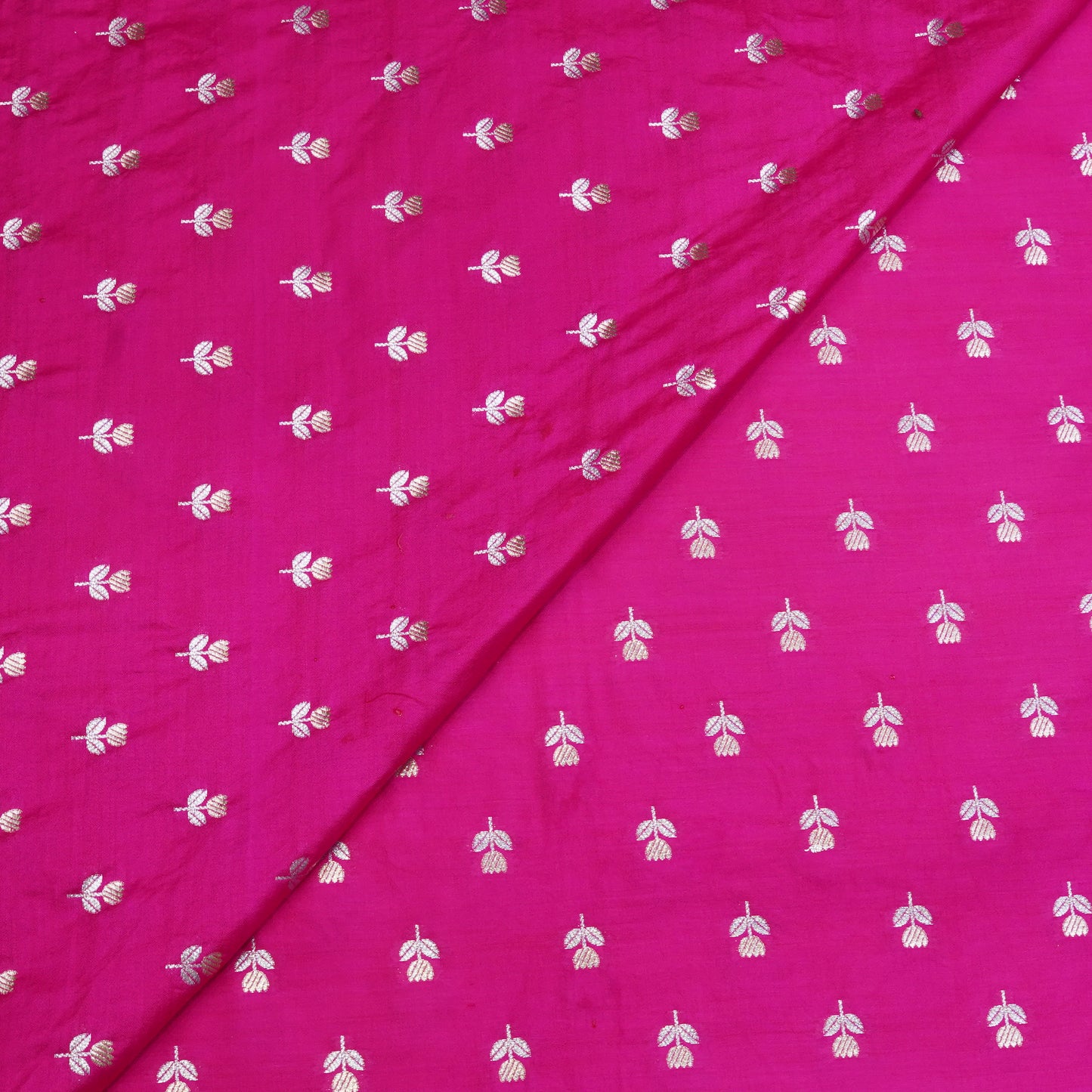 Pink Floral Butti Banarasi Fabric